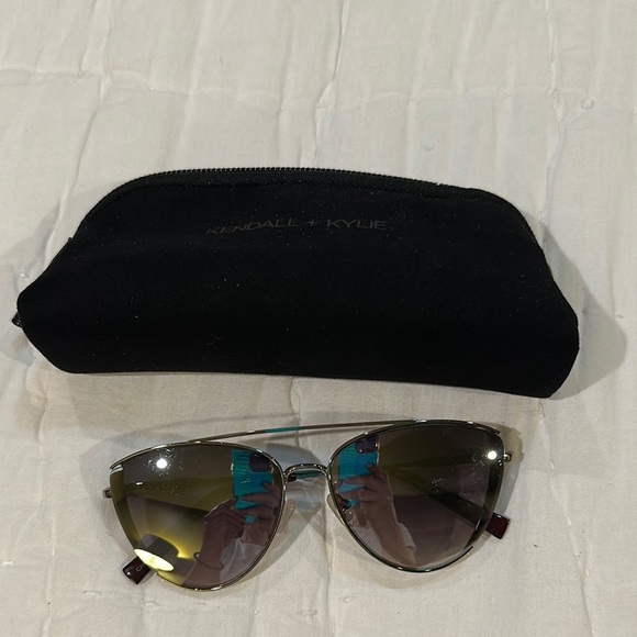 Kendall & Kylie Silver Sunglasses Fashionable Accessories
